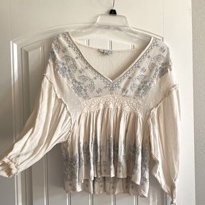 American Eagle blue flowered top